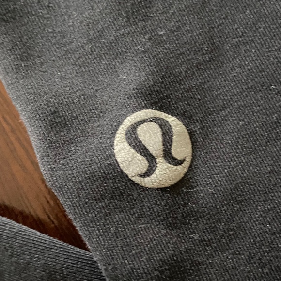 Lululemon Workout Fitness Leggings - Size 4 - Picture 3 of 5